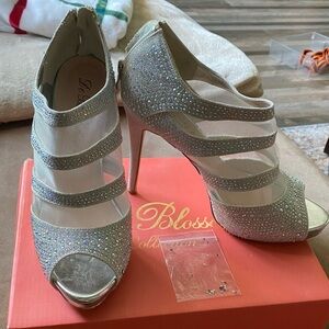 De Blossom Collection Silver Shimmer Heels